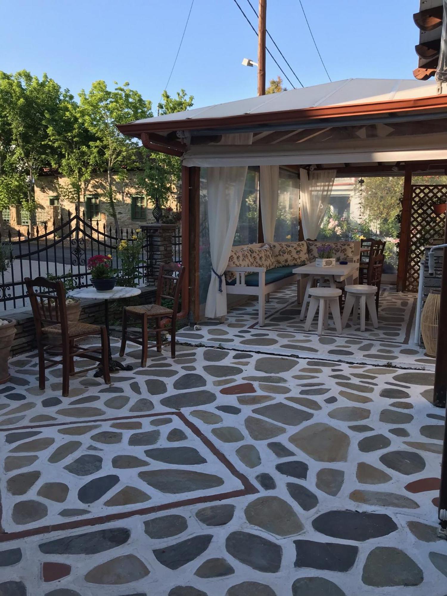 Niriides Hotel Амоляни Екстериор снимка