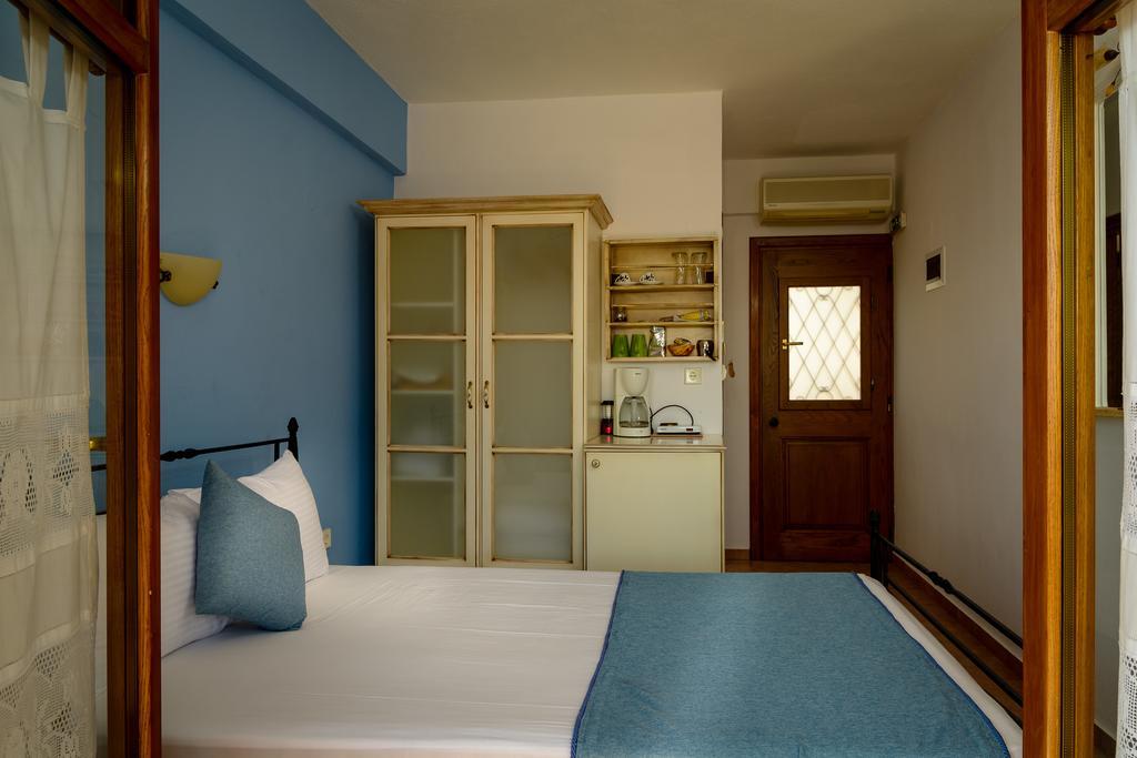 Niriides Hotel Амоляни Екстериор снимка