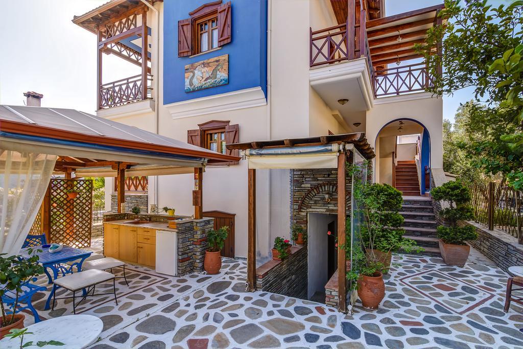 Niriides Hotel Амоляни Екстериор снимка